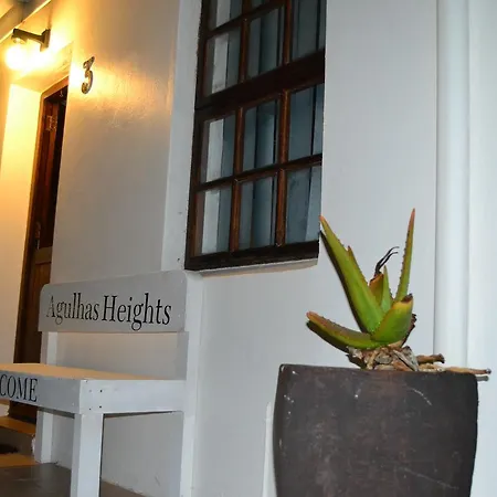 Agulhas Heights Self-Catering Cottages Exterior foto