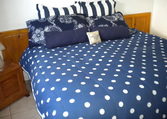 Agulhas Heights Self-Catering Cottages