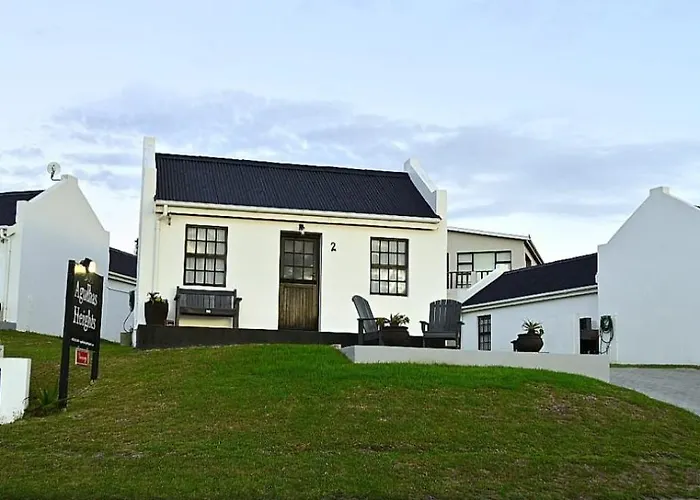 Agulhas Heights Self-Catering Cottages